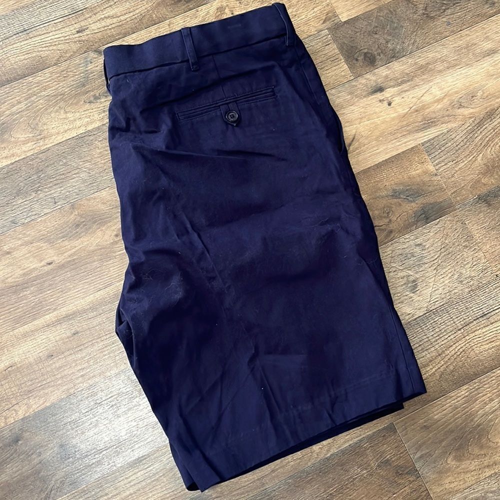 Peter christian navy shorts, size 40 brand new with tags